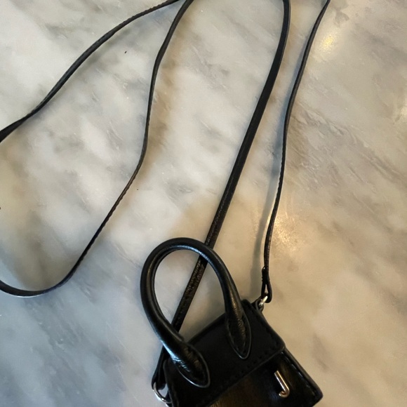 Jacquemus micro le petit Chiquito crossbody bag. Black leather. Used condition. - Picture 2 of 6